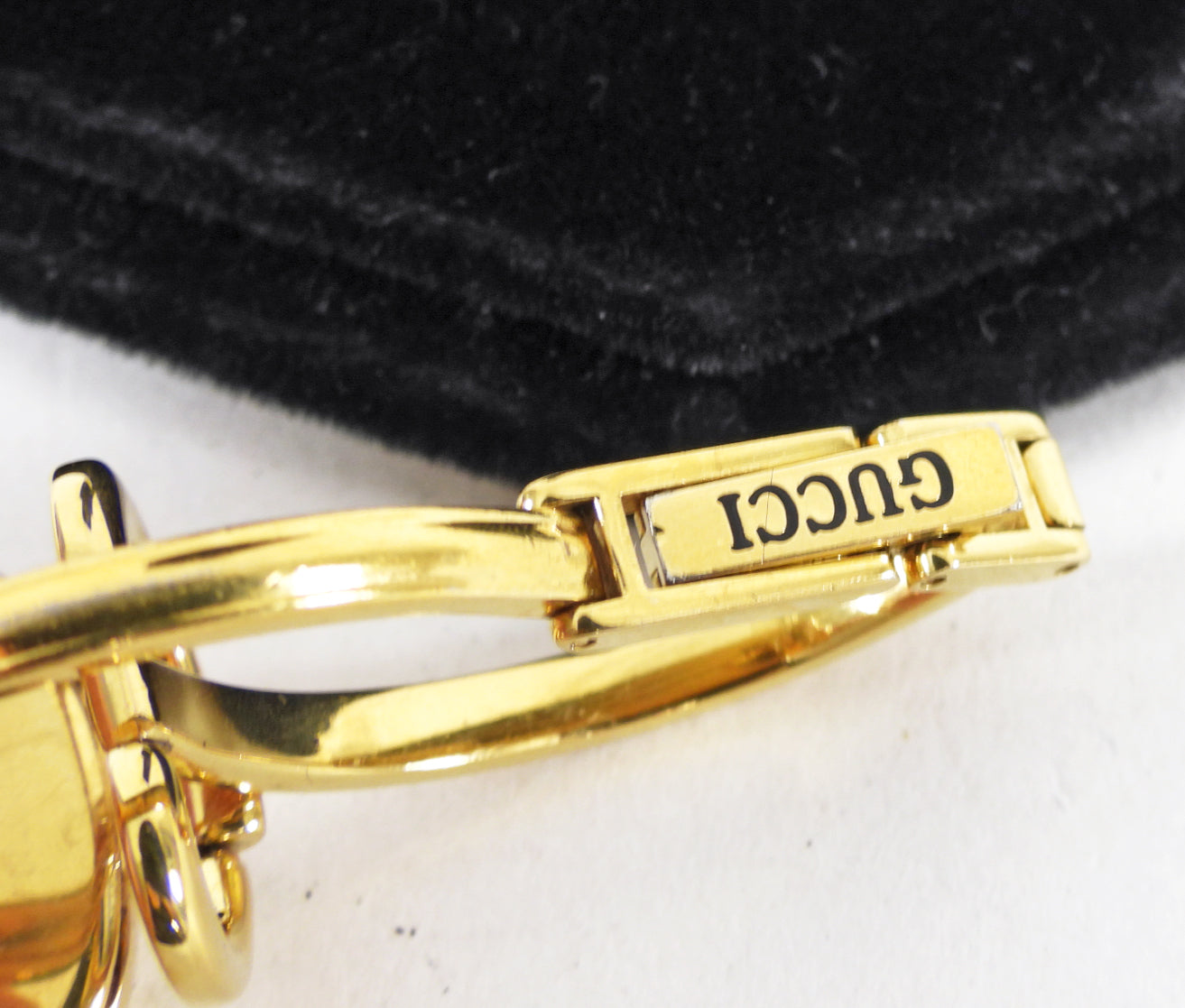 Gucci 1600 Goldtone Bracelet Watch