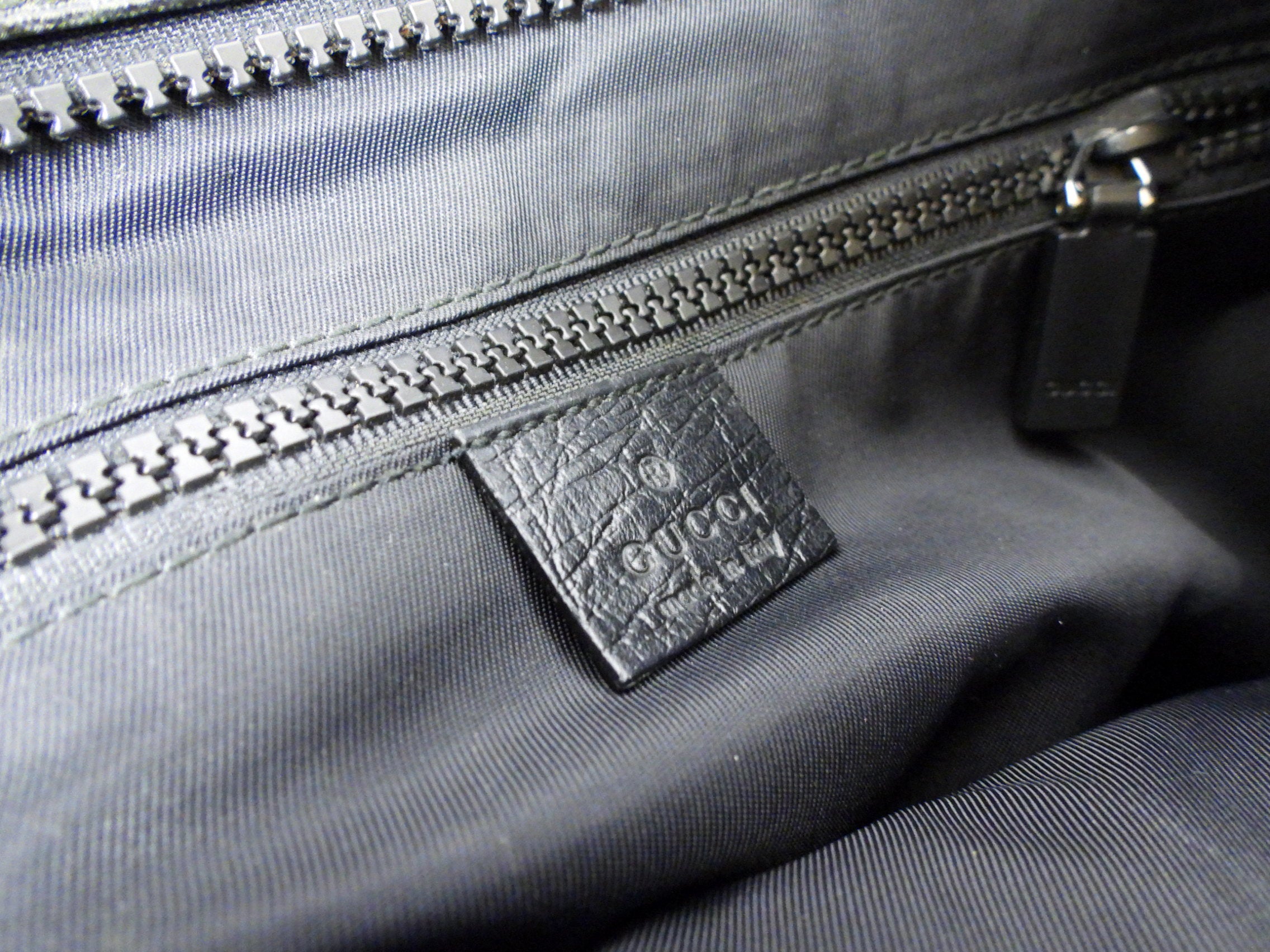 Gucci Monogram Supreme Coated Canvas Black Messenger Bag