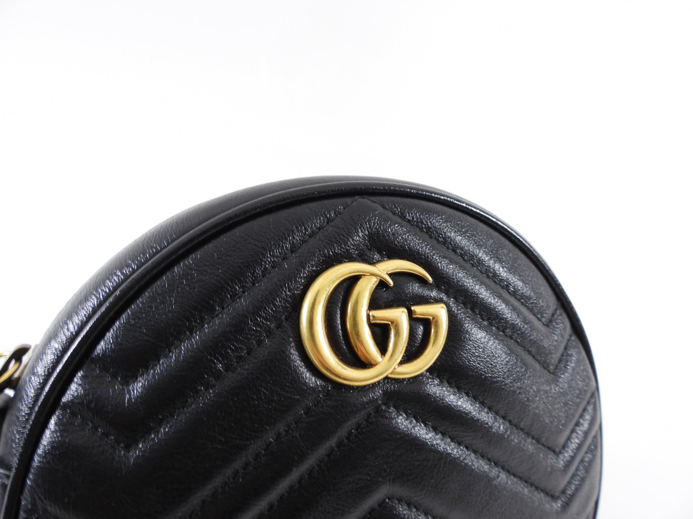 Gucci Marmont Quilted Round Crossbody Chain Bag