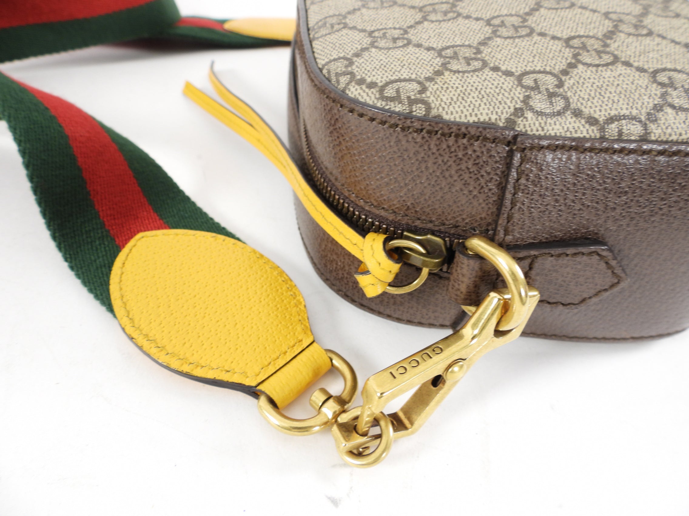 Gucci Monogram Supreme Neo Messenger Bag