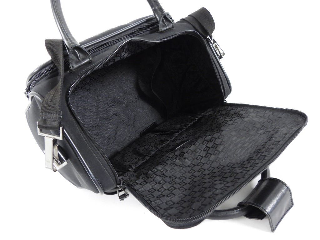Gucci Vintage Early 2000's Black Nylon Beauty Case Bag