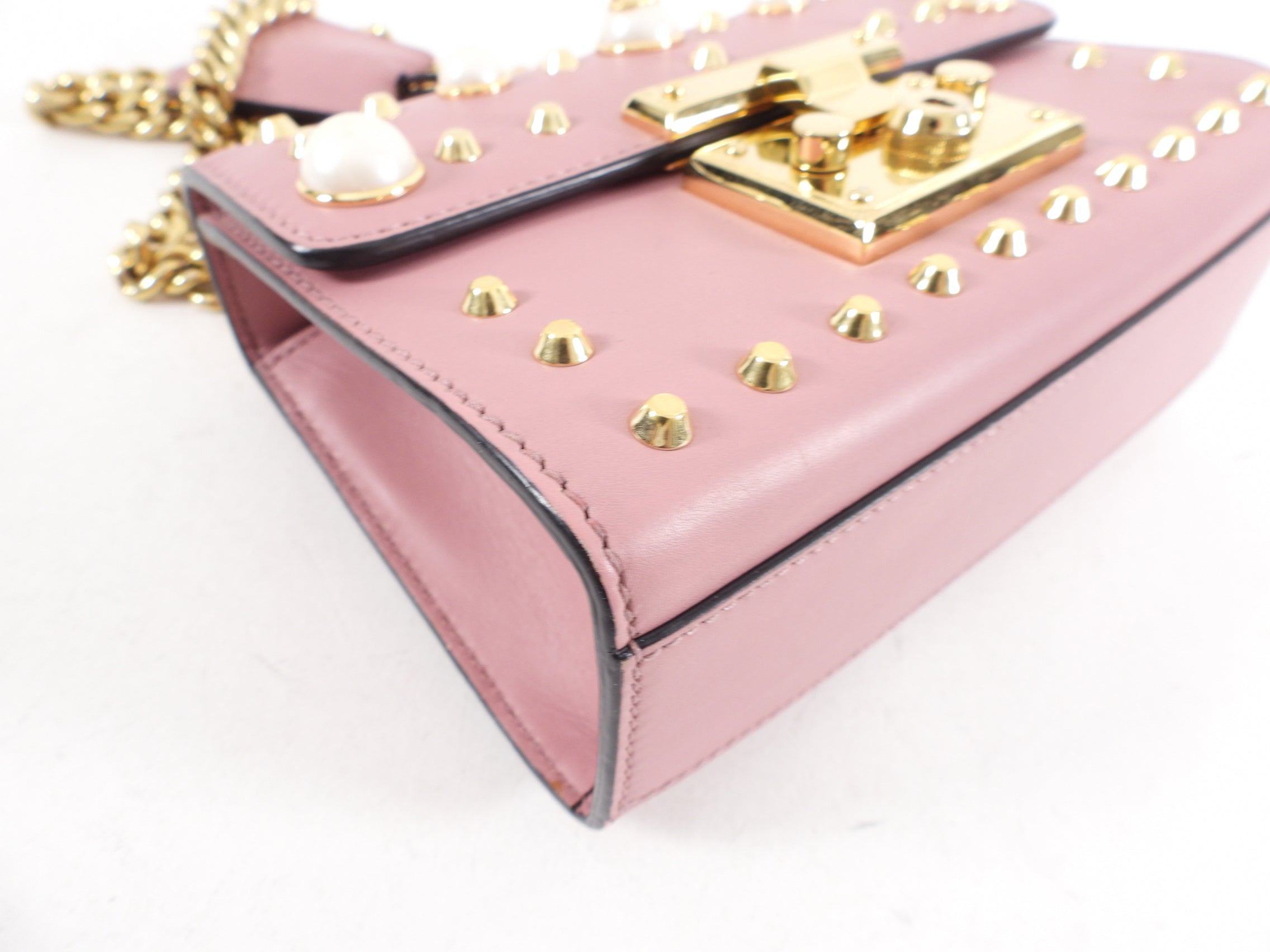 Gucci Small Quartz Pink Pearly Padlock Chain Bag