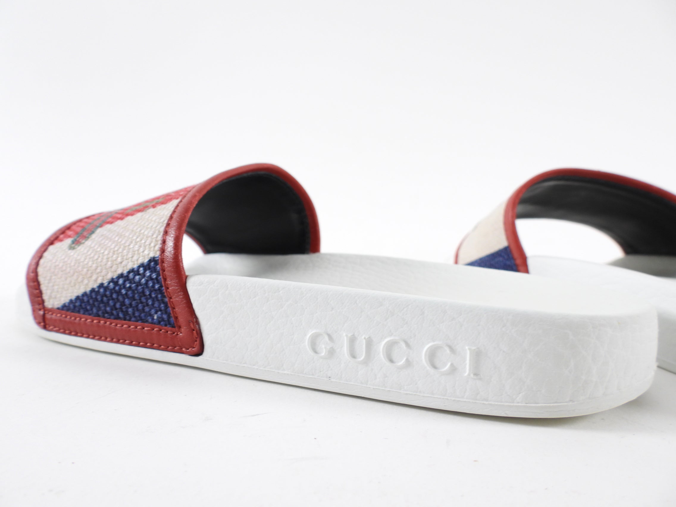 Gucci Red and White Logo Flat Pool Slides - 36