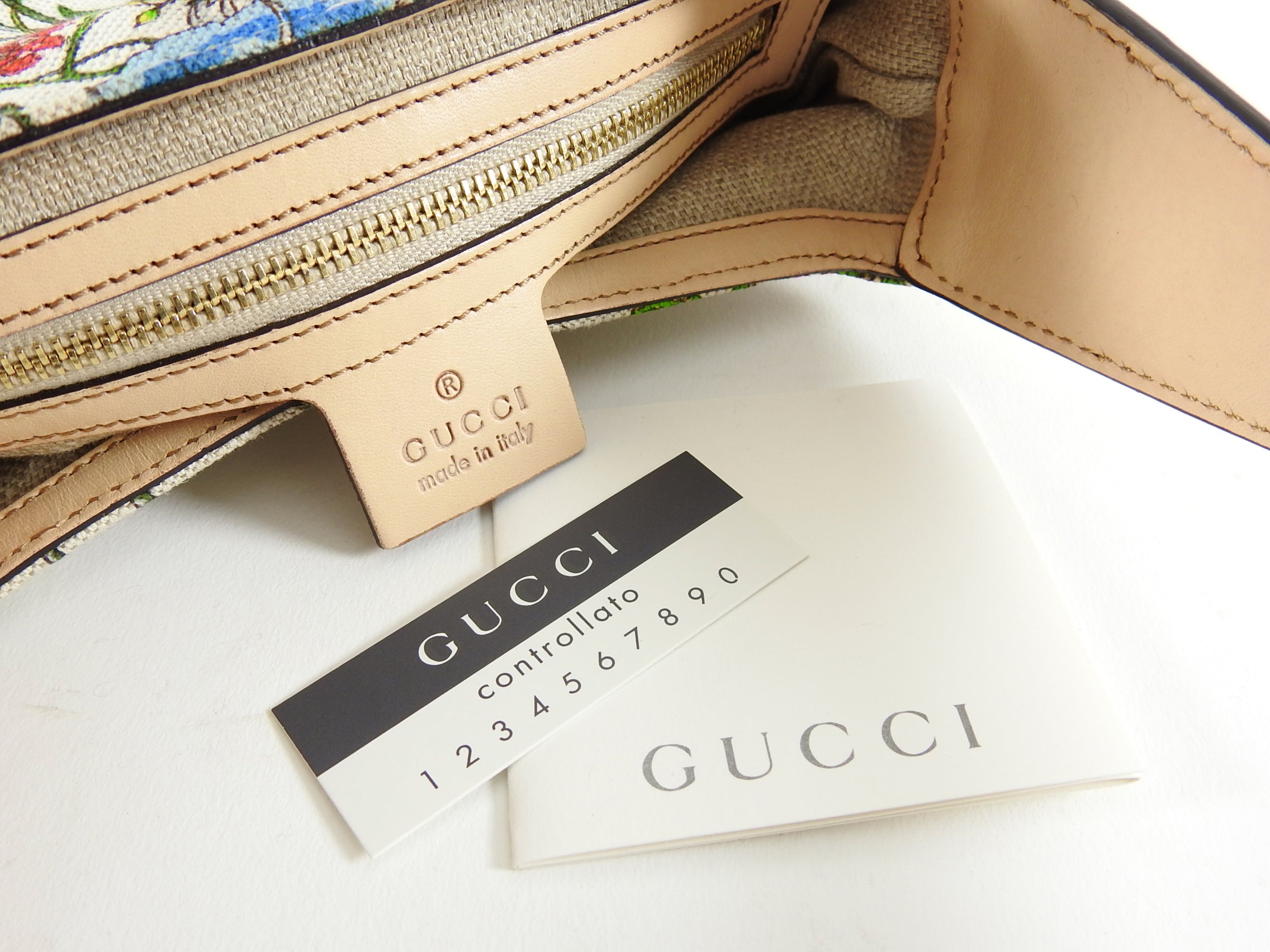 Gucci Canvas Flora New Jackie Small Shoulder Bag
