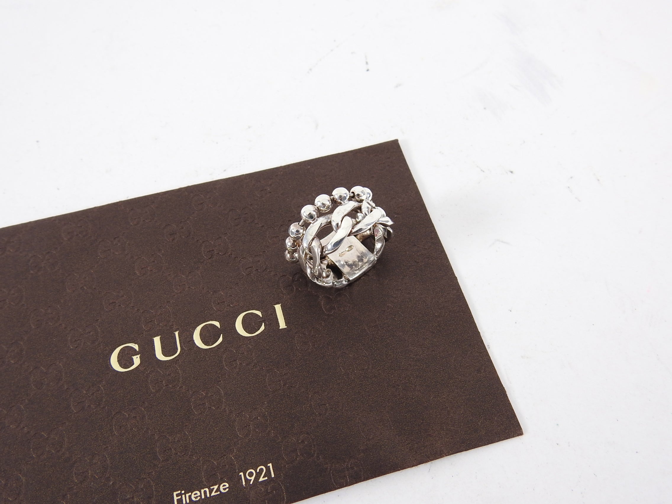 Gucci Sterling Silver Chain Logo Ring - 9