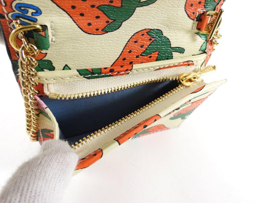 Gucci Zumi Mini Strawberry Wallet with Chain