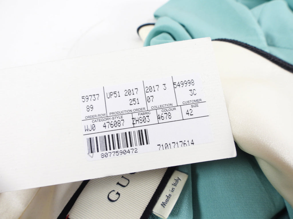 Gucci Aqua Silk Blouse with White Collar / Cuffs and Pink Bow - IT42 / 6