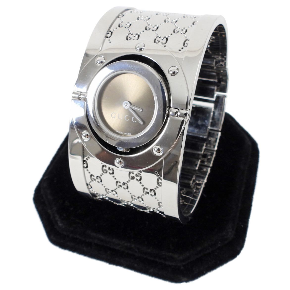 Gucci Wide Silver 112 Twirl GG Bangle Watch
