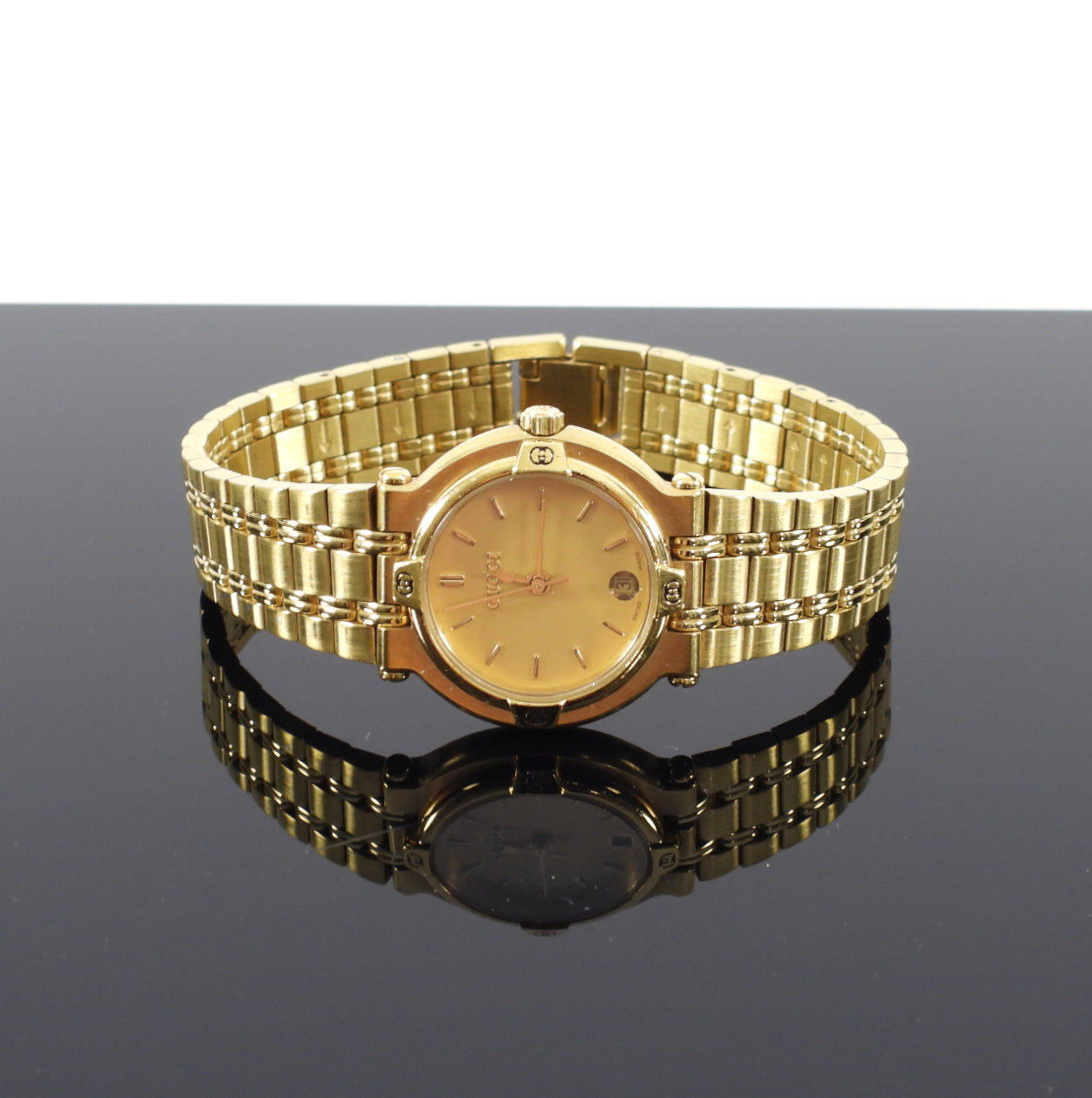 Gucci Vintage Yellow Gold Plated Ladies 9200L Watch