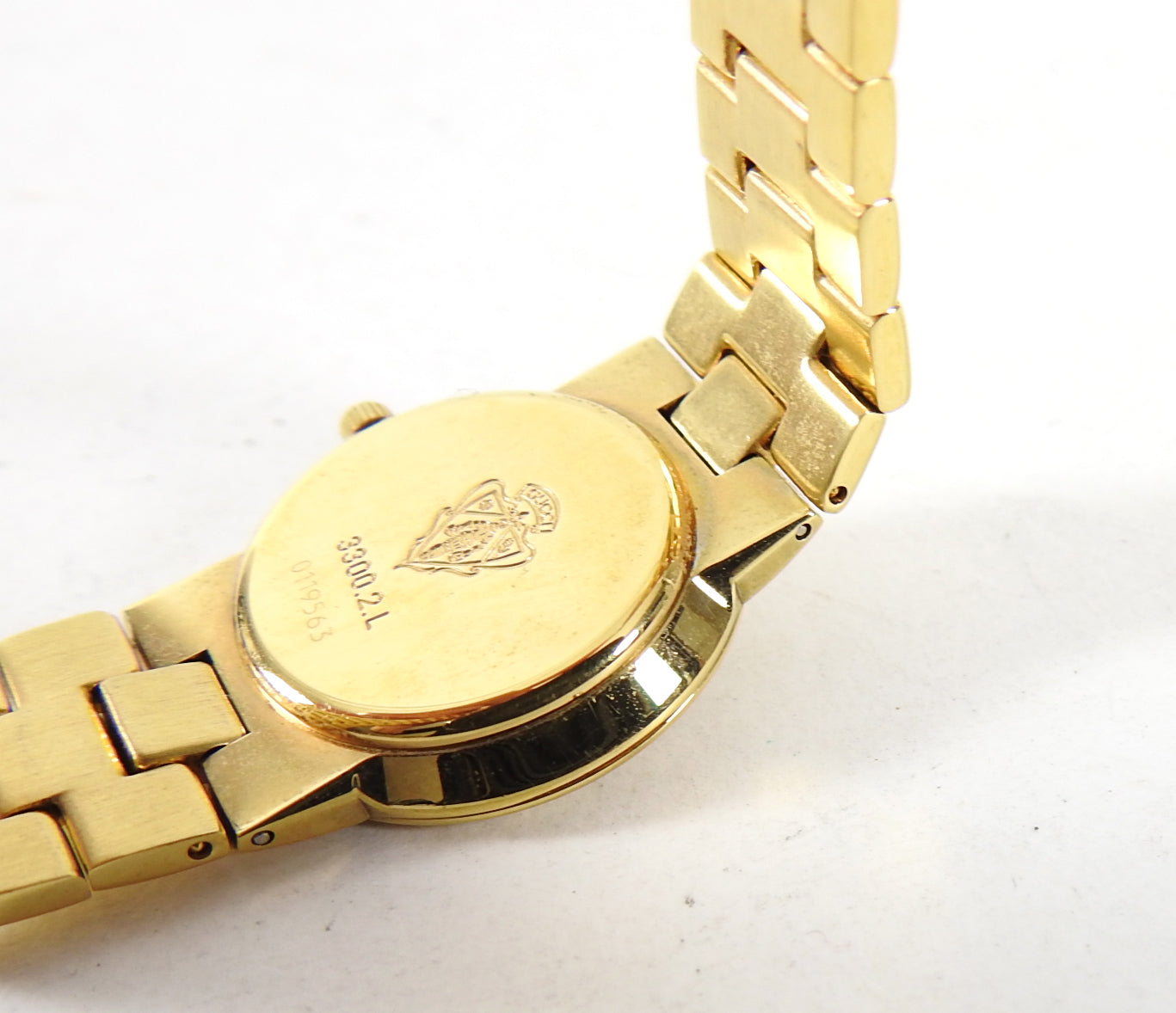 Gucci Vintage Ladies Gold Plated 3300.2.L Wrist Watch