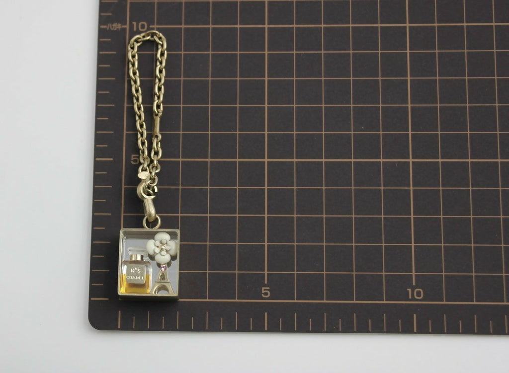 Chanel Vintage 06C Enamel + Metal + Resin White Camellia Handbag Charm Keychain