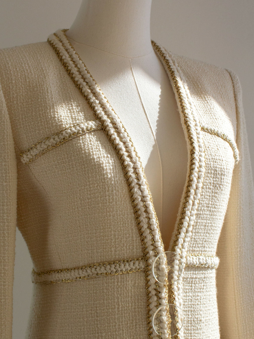 Chanel Pre-Fall 2017 Metiers D'Art Ritz 17A Ecru Cream Jacket Skirt Suit