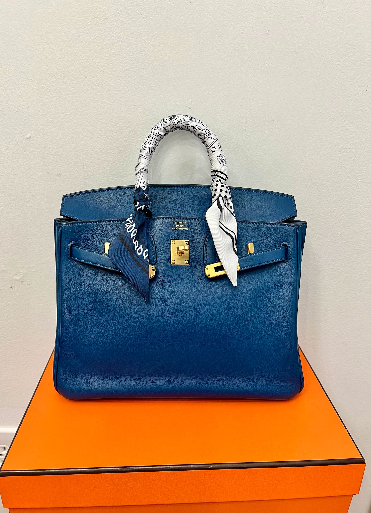 HERMÈS SWIFT LEATHER BIRKIN 25 BLUE HANDBAG