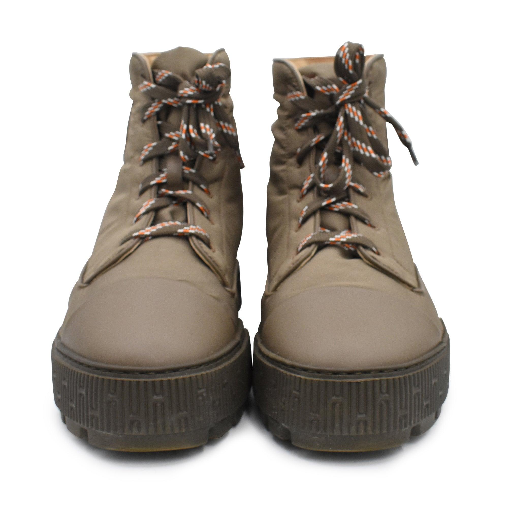 Hermes 'Fresh' Hiking Boots - Men's 40