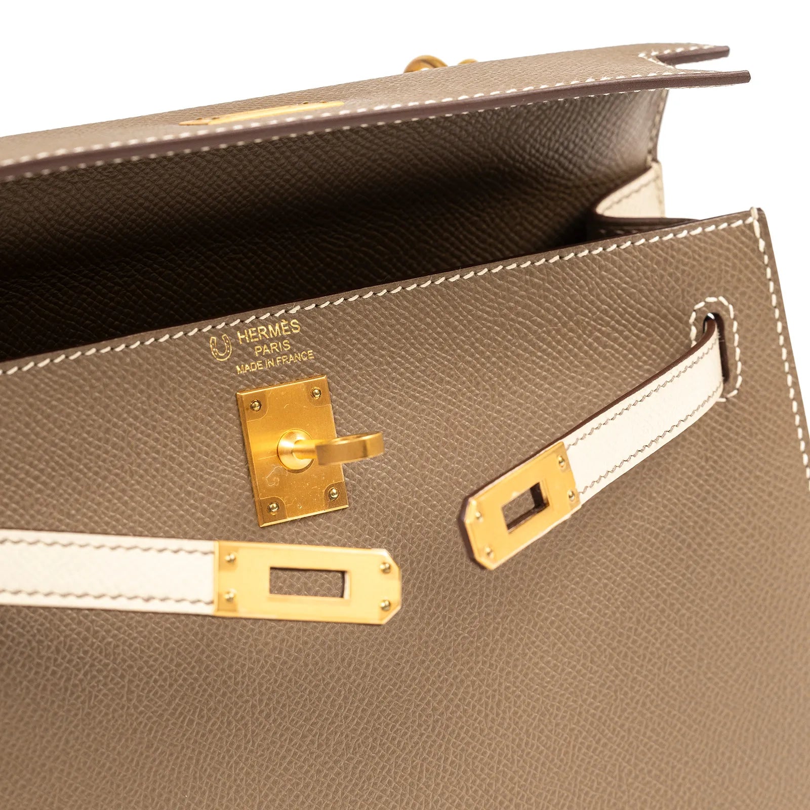 Hermès Special Order HSS Horseshoe Kelly 25 Sellier Etoupe/Craie Epsom Brushed Gold Hardware