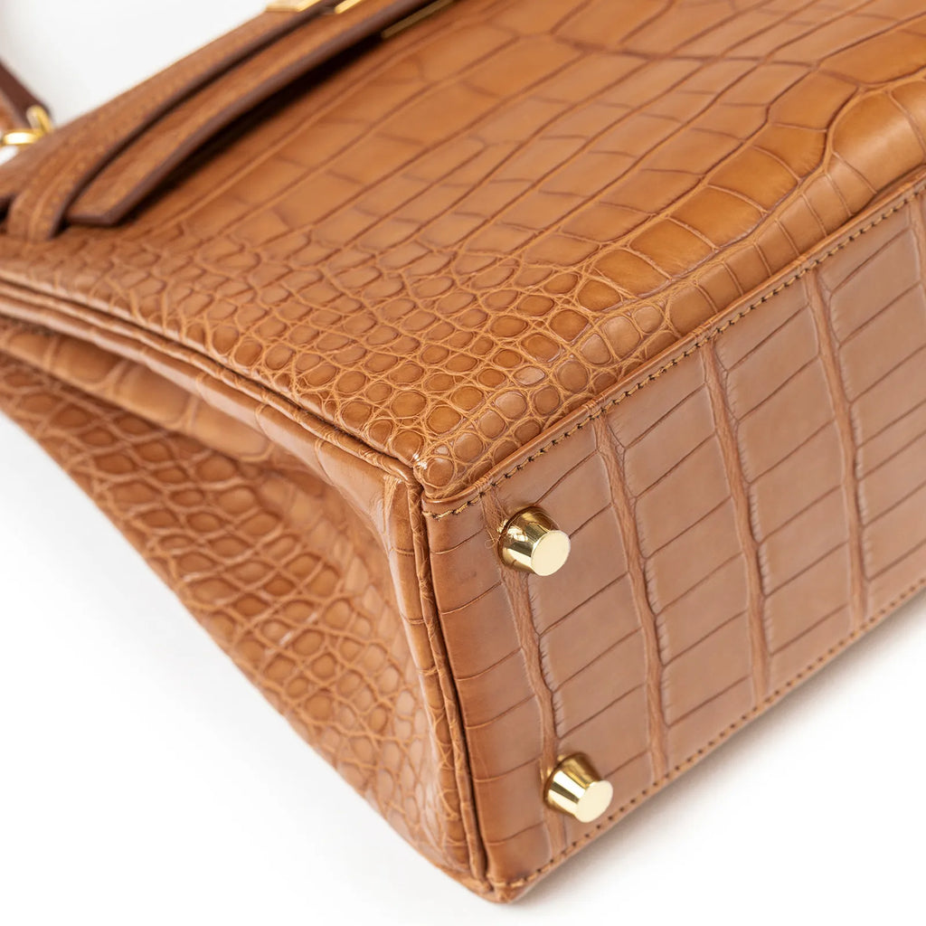 Hermès Kelly 25 Retourne Gold Matte Alligator Gold Hardware