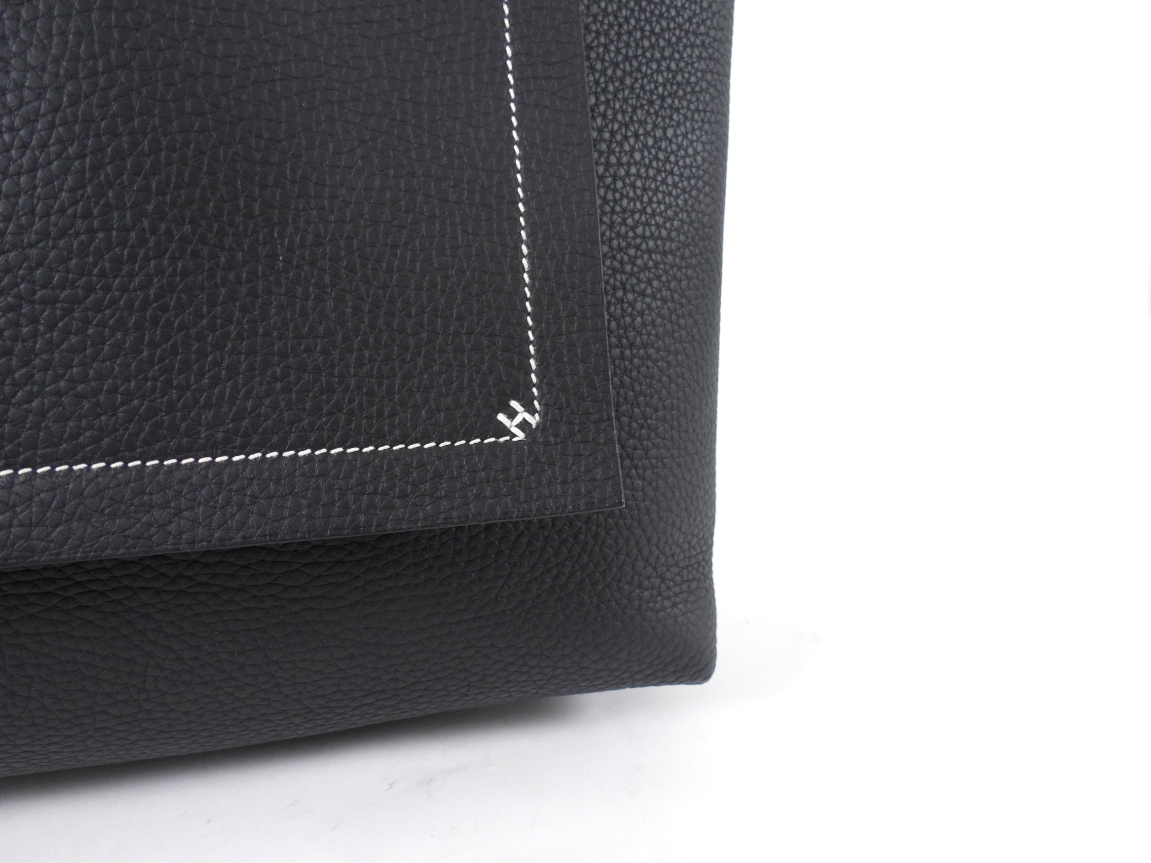 Hermes Black 2022 Clemence Cabasellier 31 Tote Bag