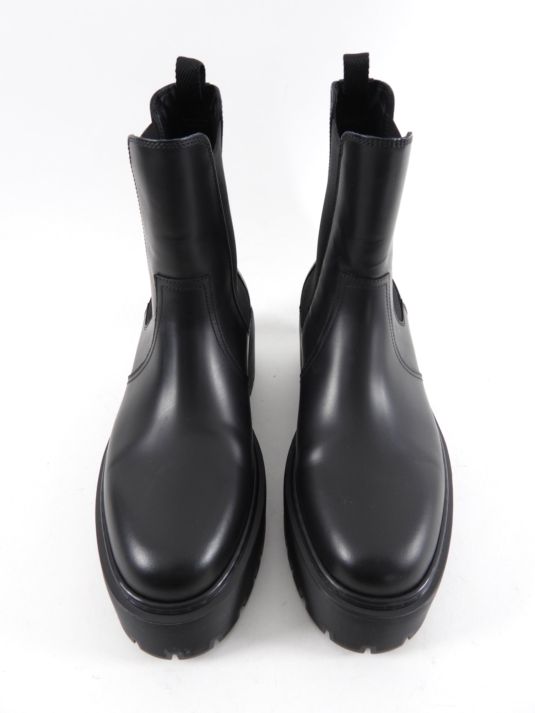 Hermes Black Leather Harrow Chunky Track Sole Ankle Boot - 37