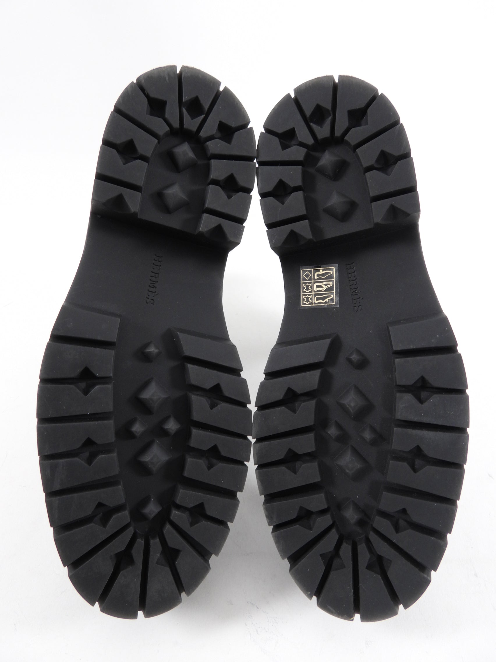 Hermes Black Leather Harrow Chunky Track Sole Ankle Boot - 37