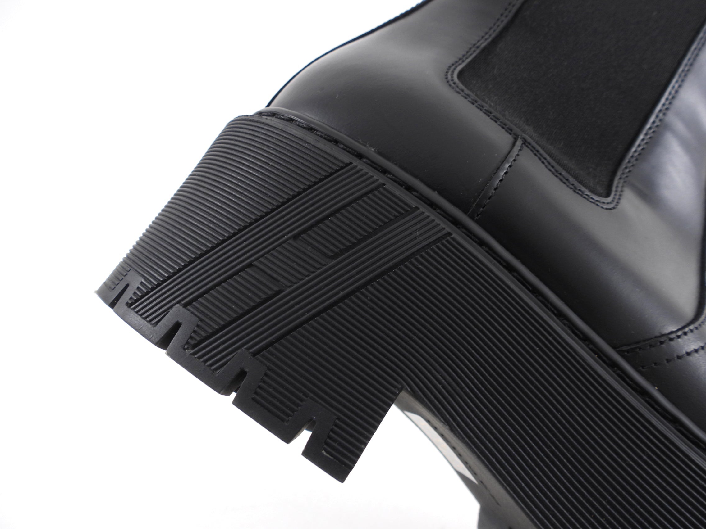 Hermes Black Leather Harrow Chunky Track Sole Ankle Boot - 37