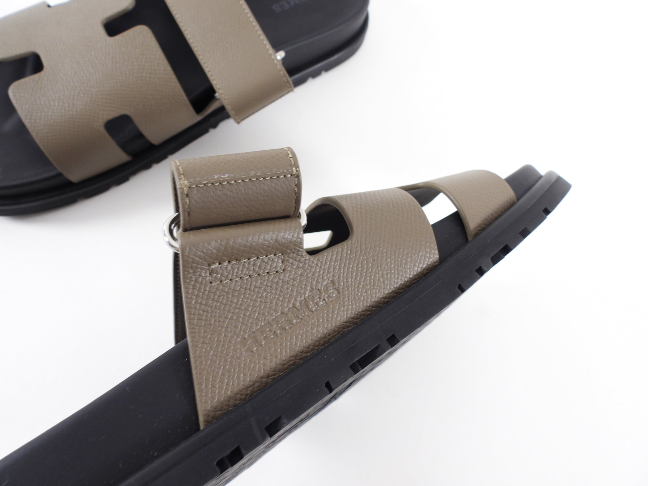 Hermes Etoupe Epsom Leather Chypre Sandals - 39