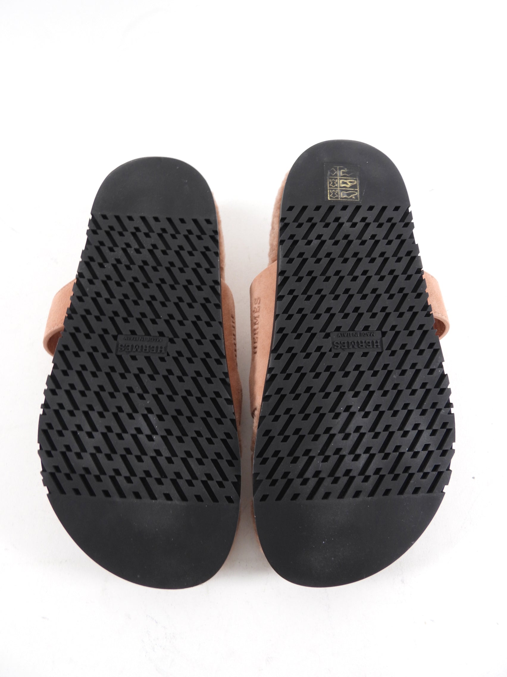 Hermes Chypre Shearling Quartz Pink Sandals - 36
