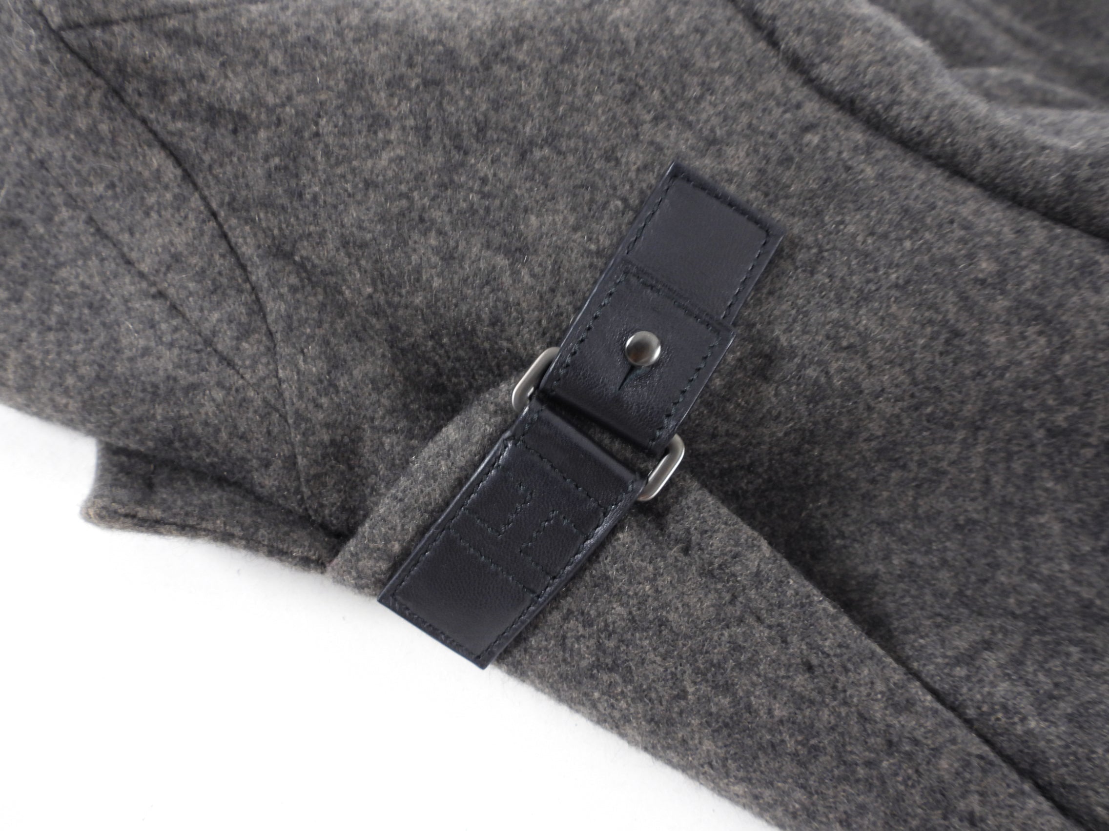 Hermes Cashmere Grey Coat with Leather Closure - FR38