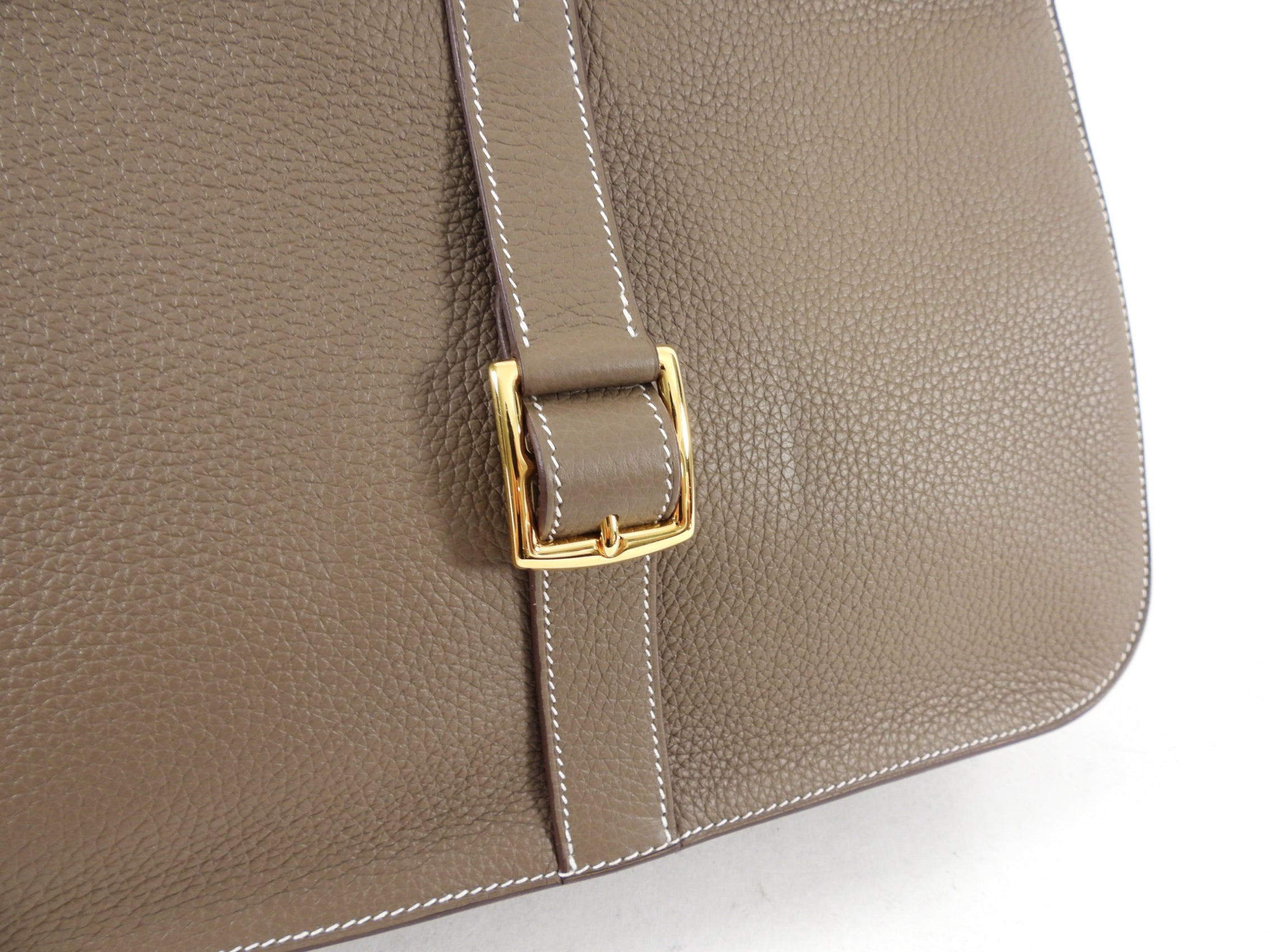 Hermes Halzan 31 Etoupe GM Taurillon Clemence GHW