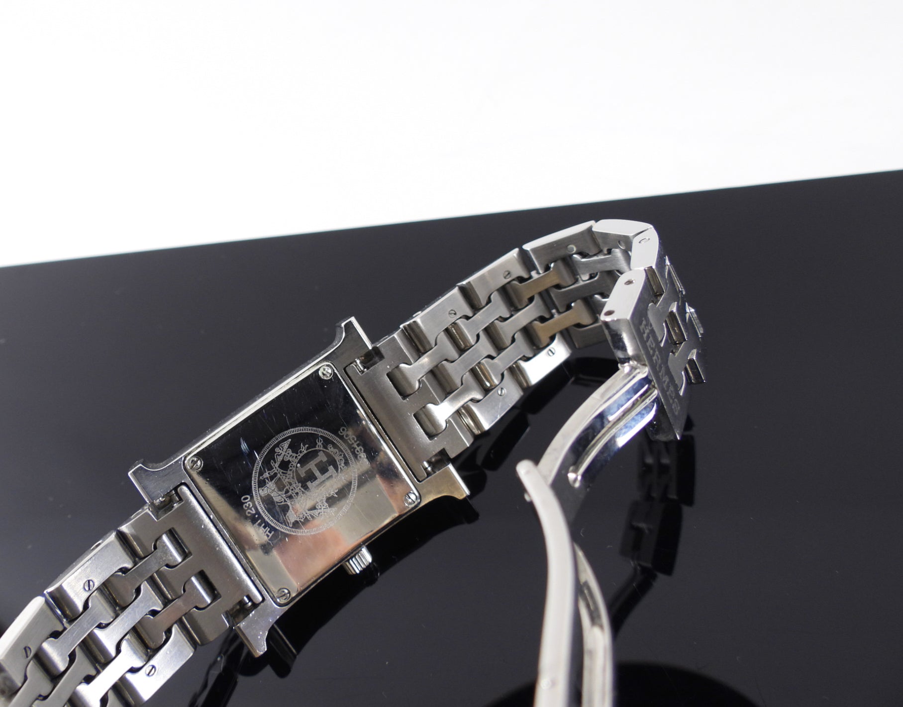 Hermes Diamond H Heure Bracelet Watch HH1.230