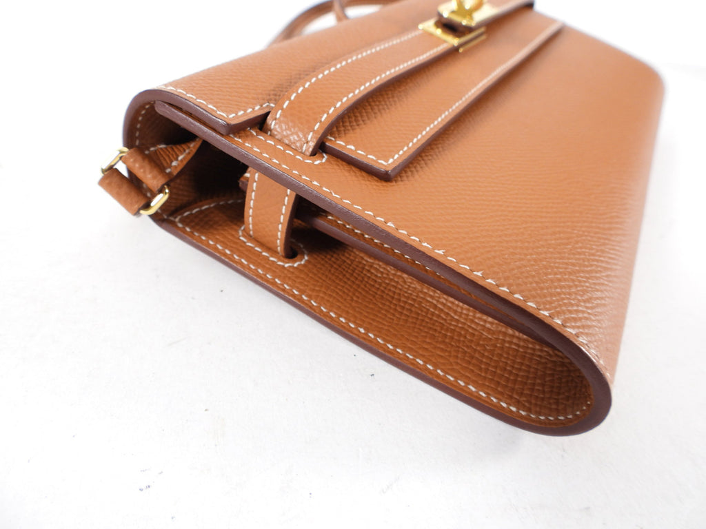 Hermes Kelly To Go Wallet in Epsom Gold GHW