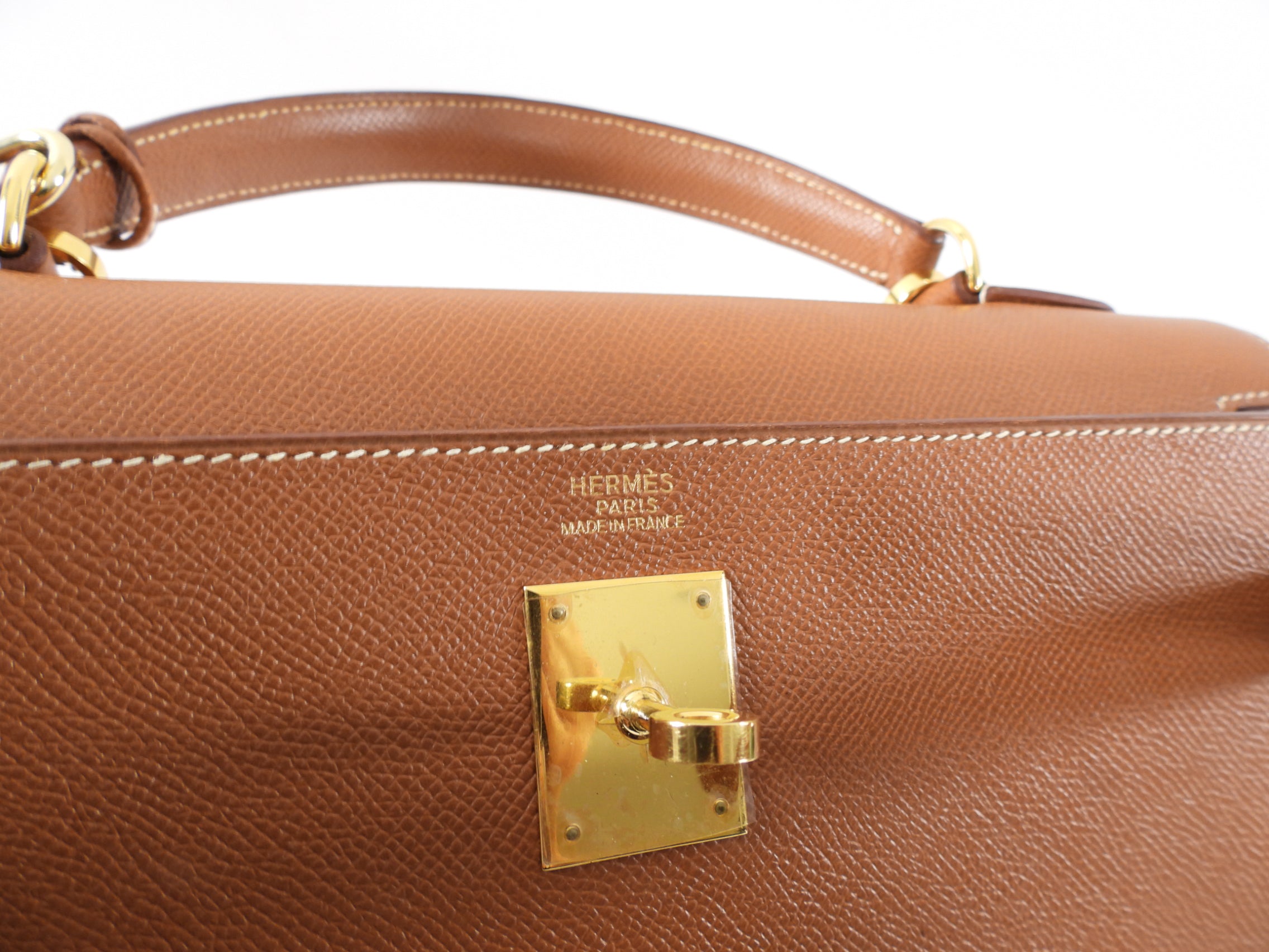 Hermes Vintage 1997 Kelly 32 Gold Courchevel Sellier Bag GHW