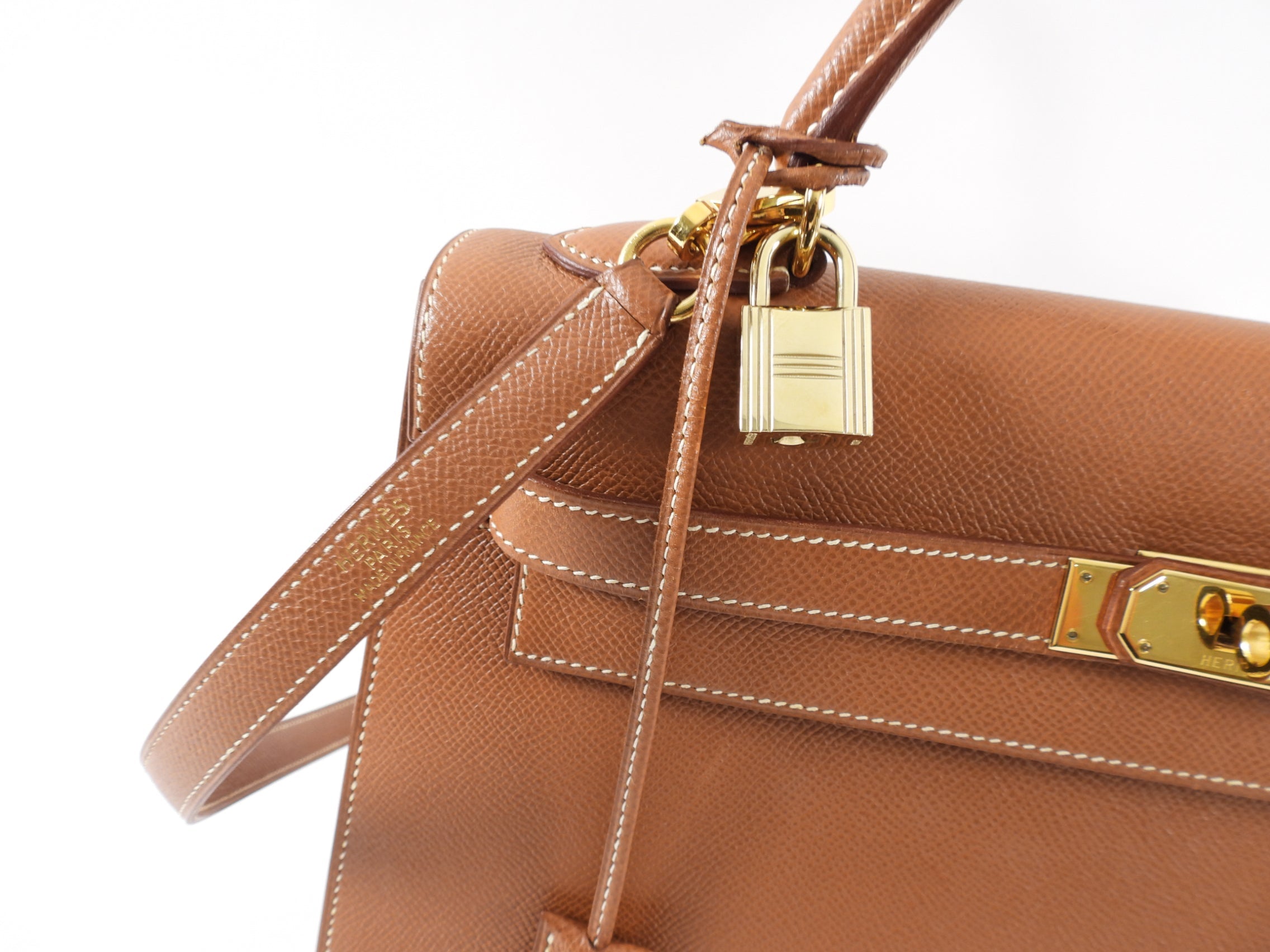 Hermes Vintage 1997 Kelly 32 Gold Courchevel Sellier Bag GHW