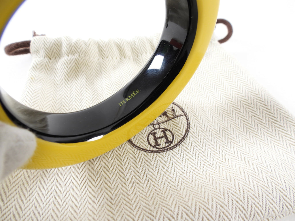 Hermes Ariodante Wood Lacquer Chunky Bangle - Yellow Black
