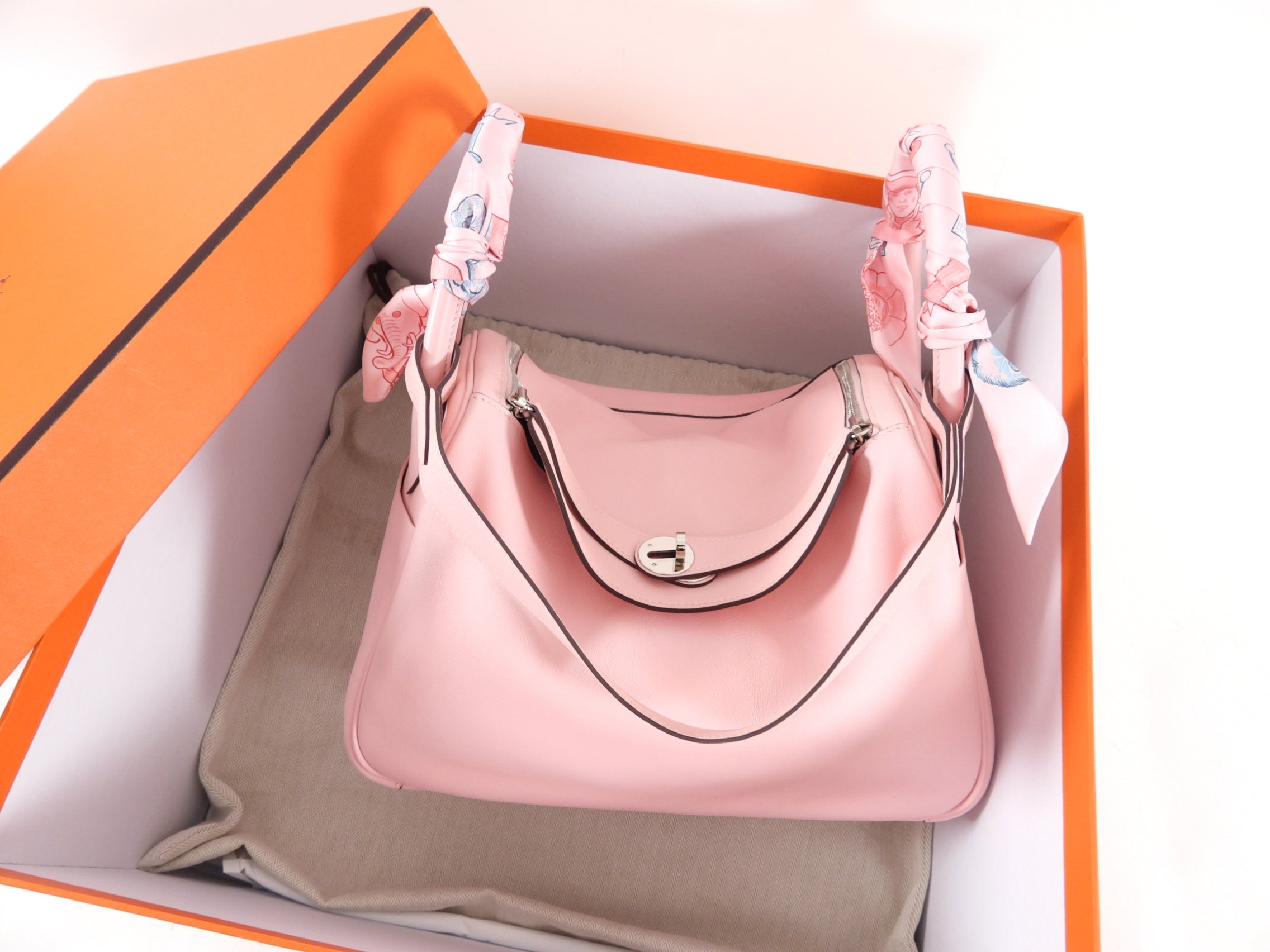 Hermes Lindy 30cm Swift Rose Sakura with Twillys