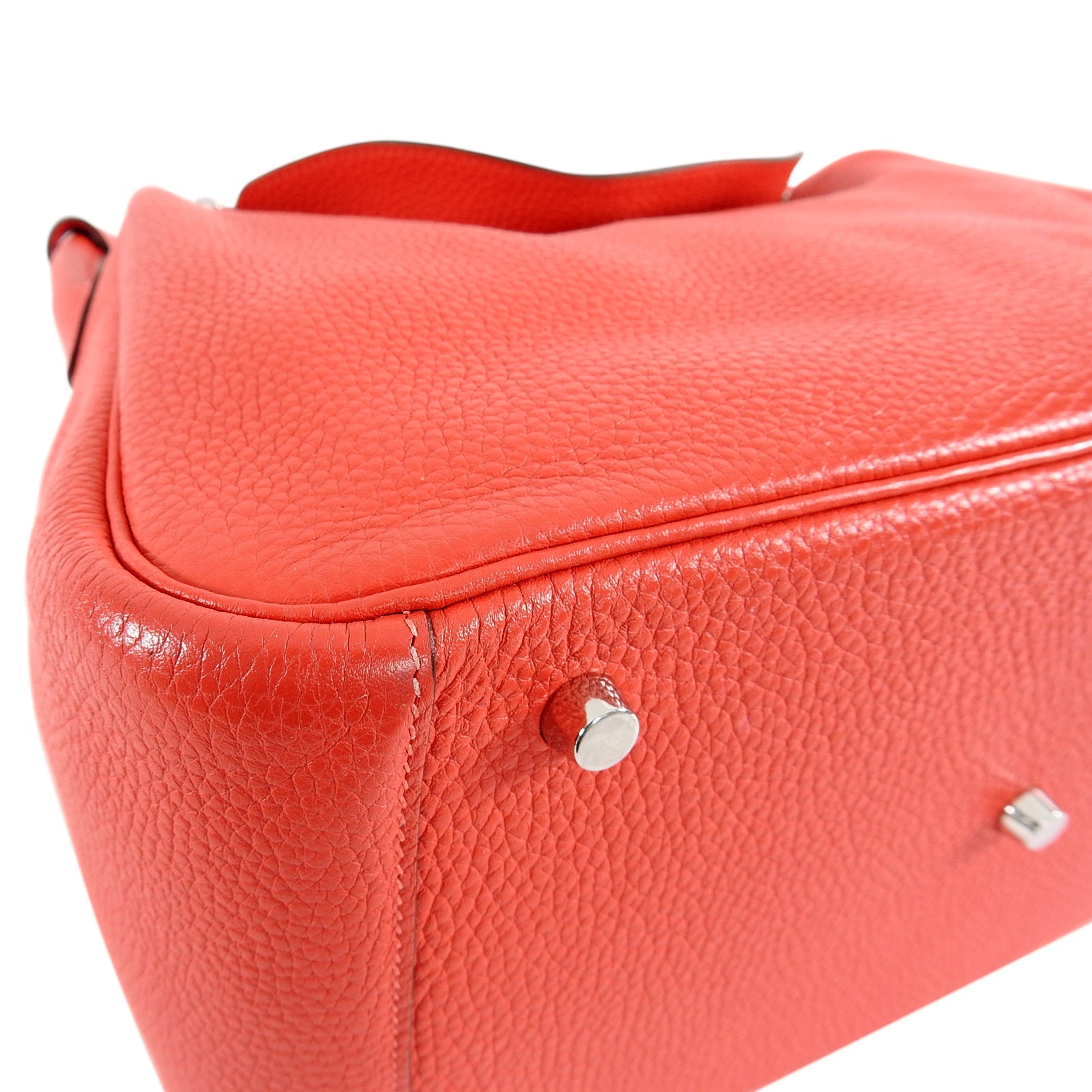 Hermes Lindy 34 Shoulder Bag in Taurillon Clemence Rouge Pivoine