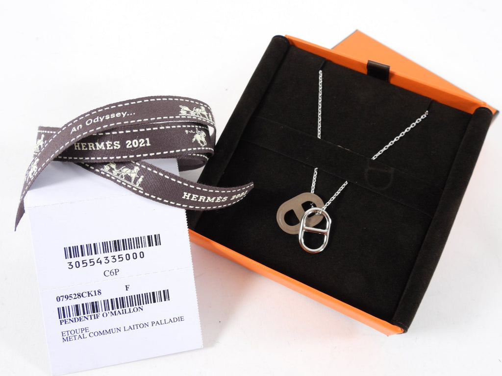 Hermes 2021 O'Maillon Pendant Necklace Palladium Etoupe
