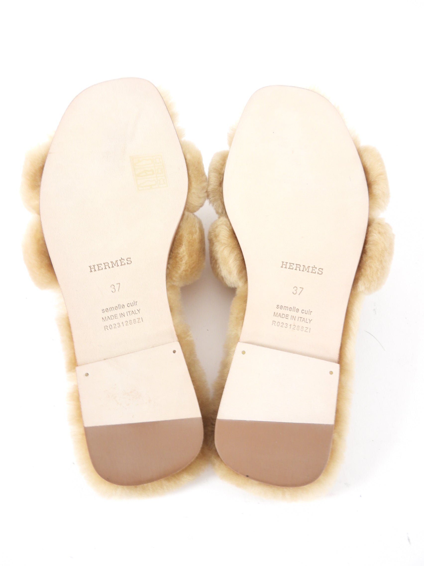 Hermes Beige Argile Shearling Oran Sandals - 37