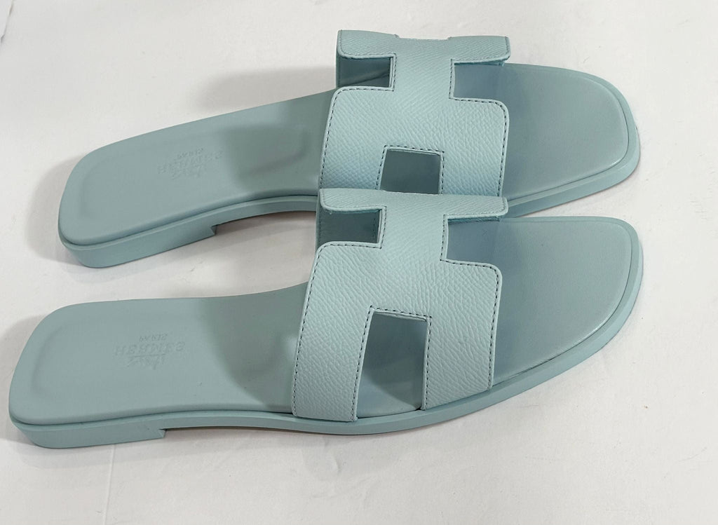 HERMÈS ORAN LEATHER SANDALS
