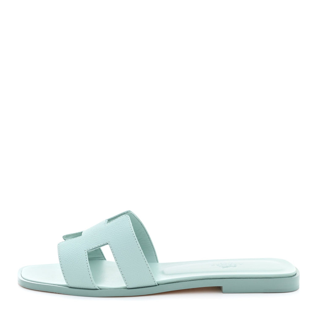 HERMÈS ORAN LEATHER SANDALS