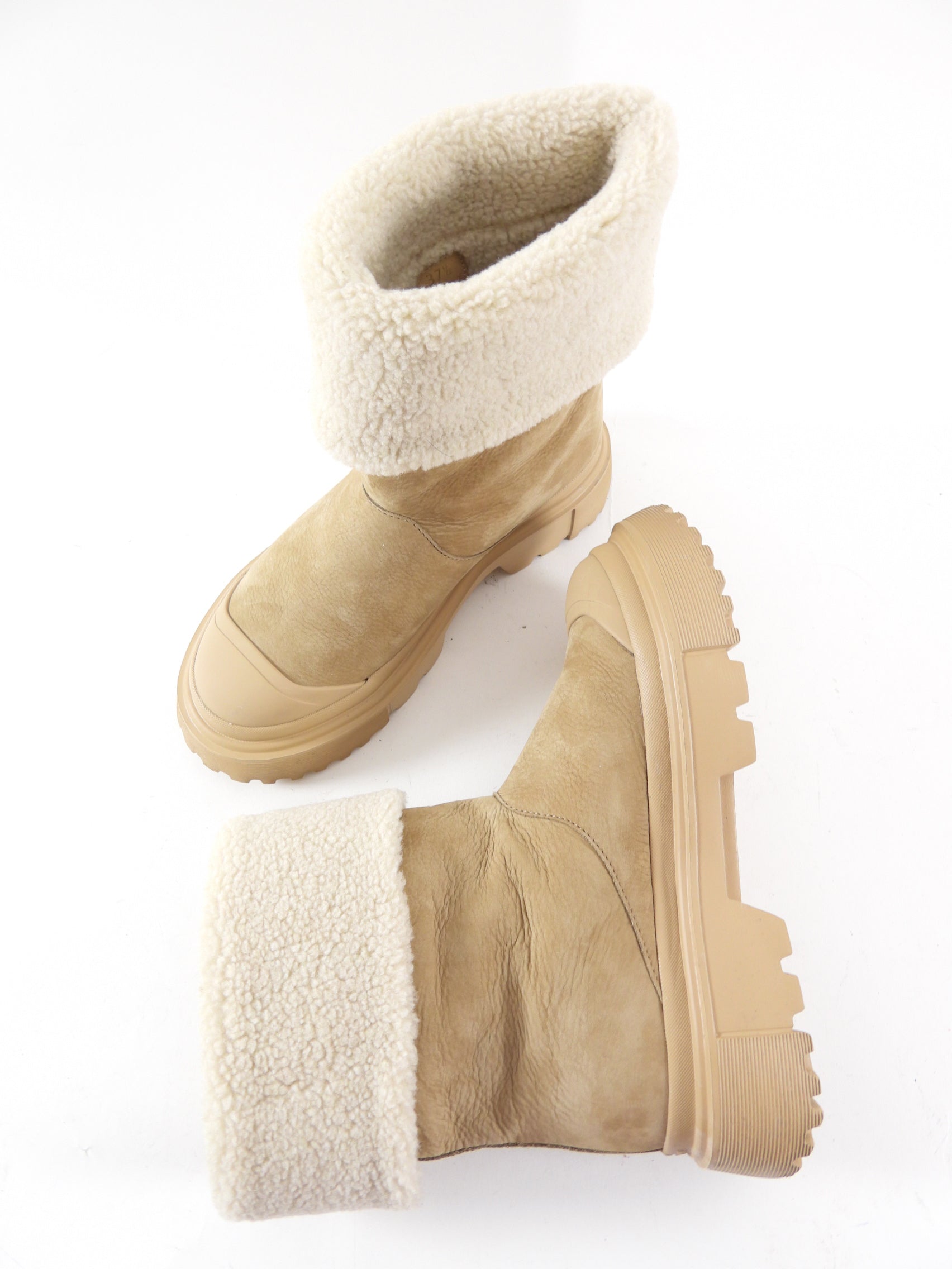 Hogan Beige Faux Shearling Suede Ankle Boots - 37 / 7