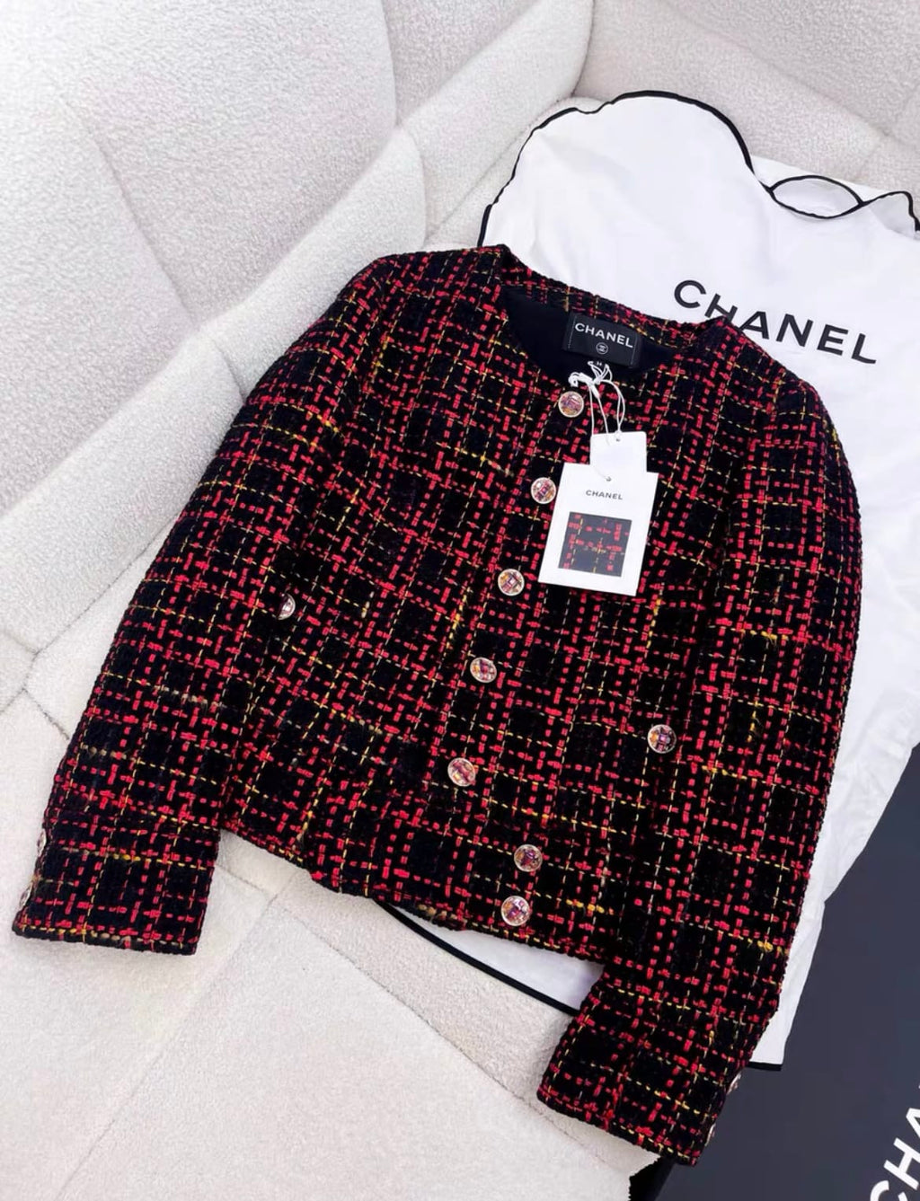 Chanel 22K red and black plaid tweed jacket size 34