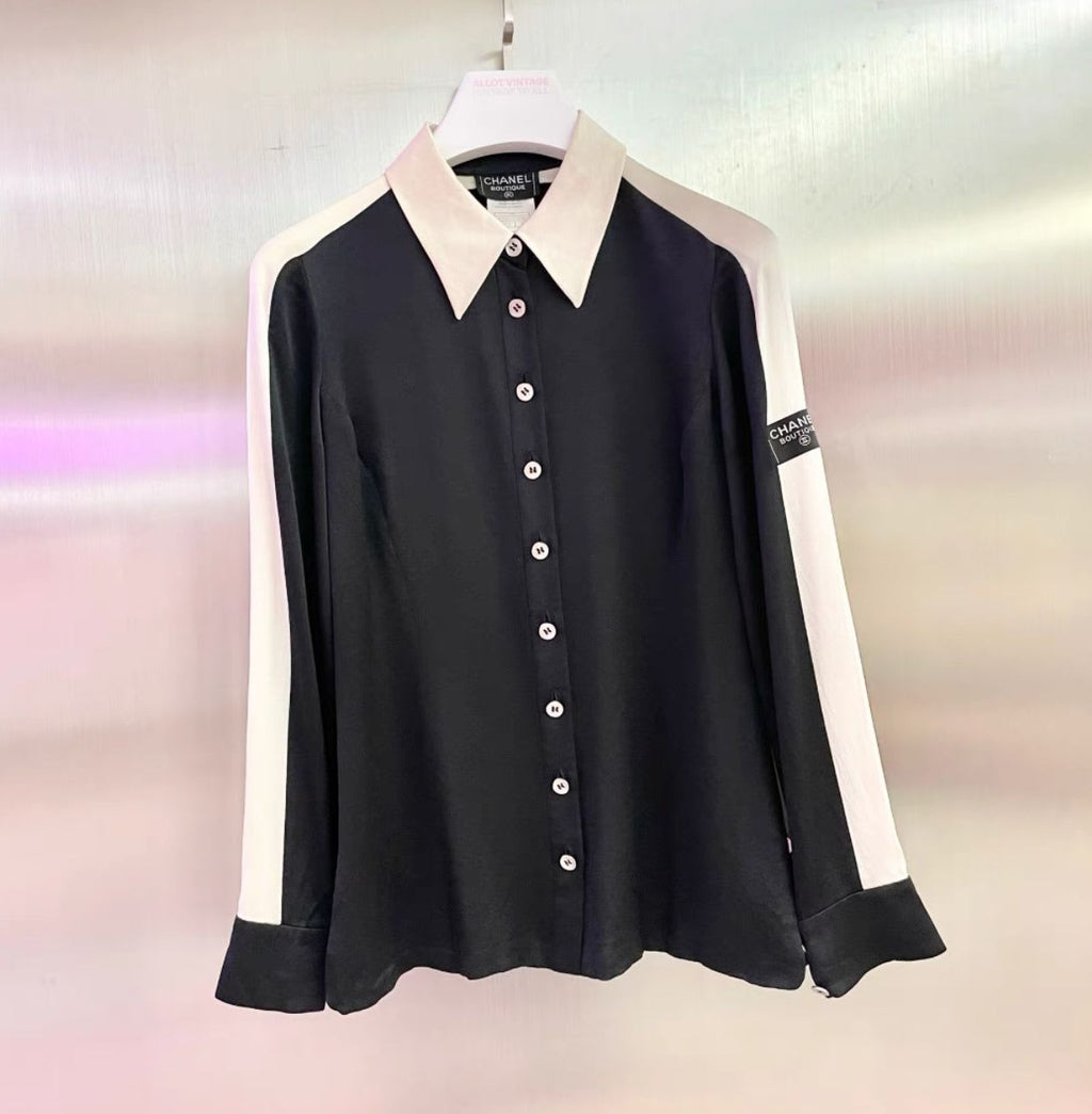 Vintage Chanel letter brand shirt
