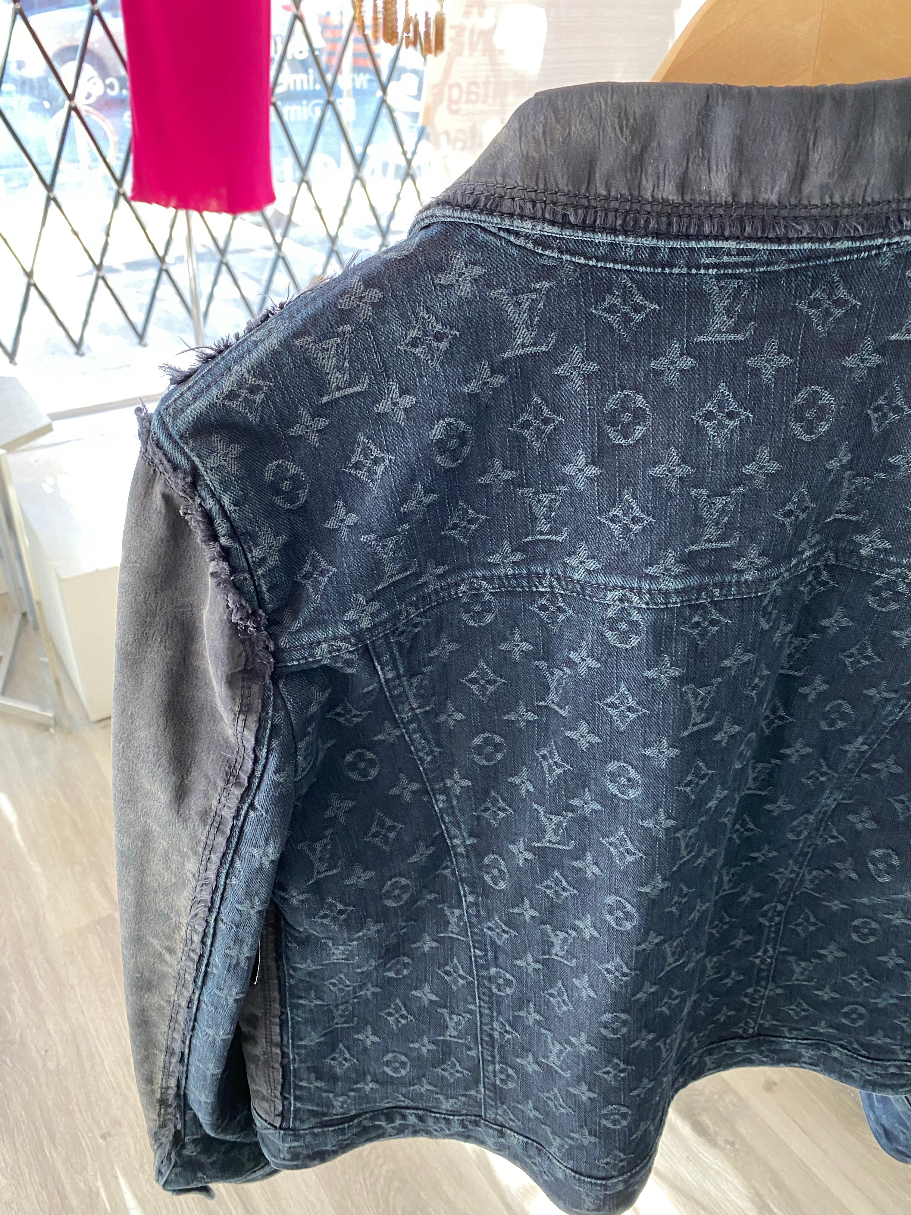 Louis Vuitton Monogram Blue Denim and Silk Jean Jacket - 38 / 6