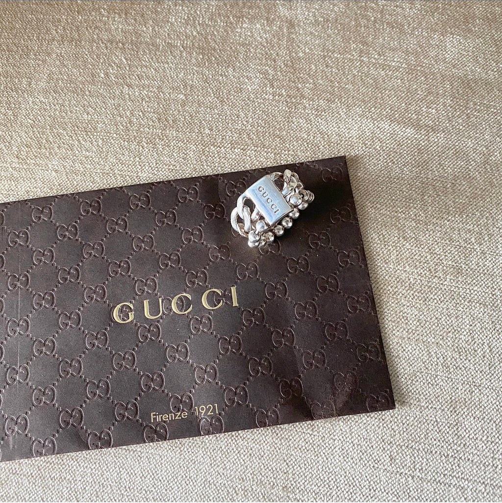 Gucci Sterling Silver Chain Logo Ring - 9