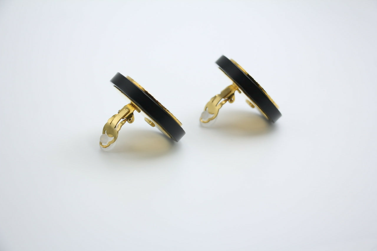 Chanel Vintage 1992 Gold-plated Black Gold Brushed Clip-on Earrings