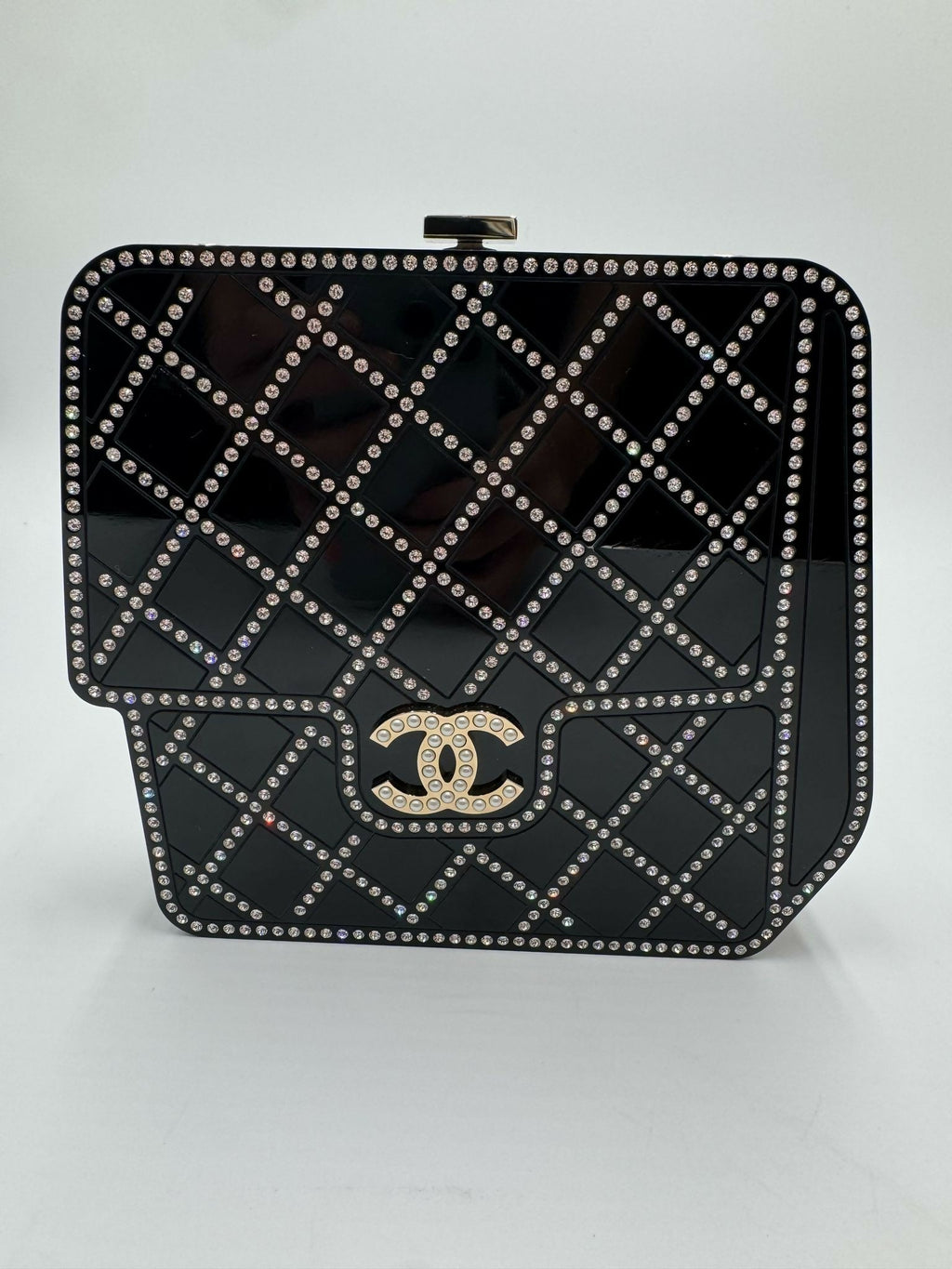 Chanel 2017 Paris-Cosmopolite Crystal Crossbody Bag Minaudière