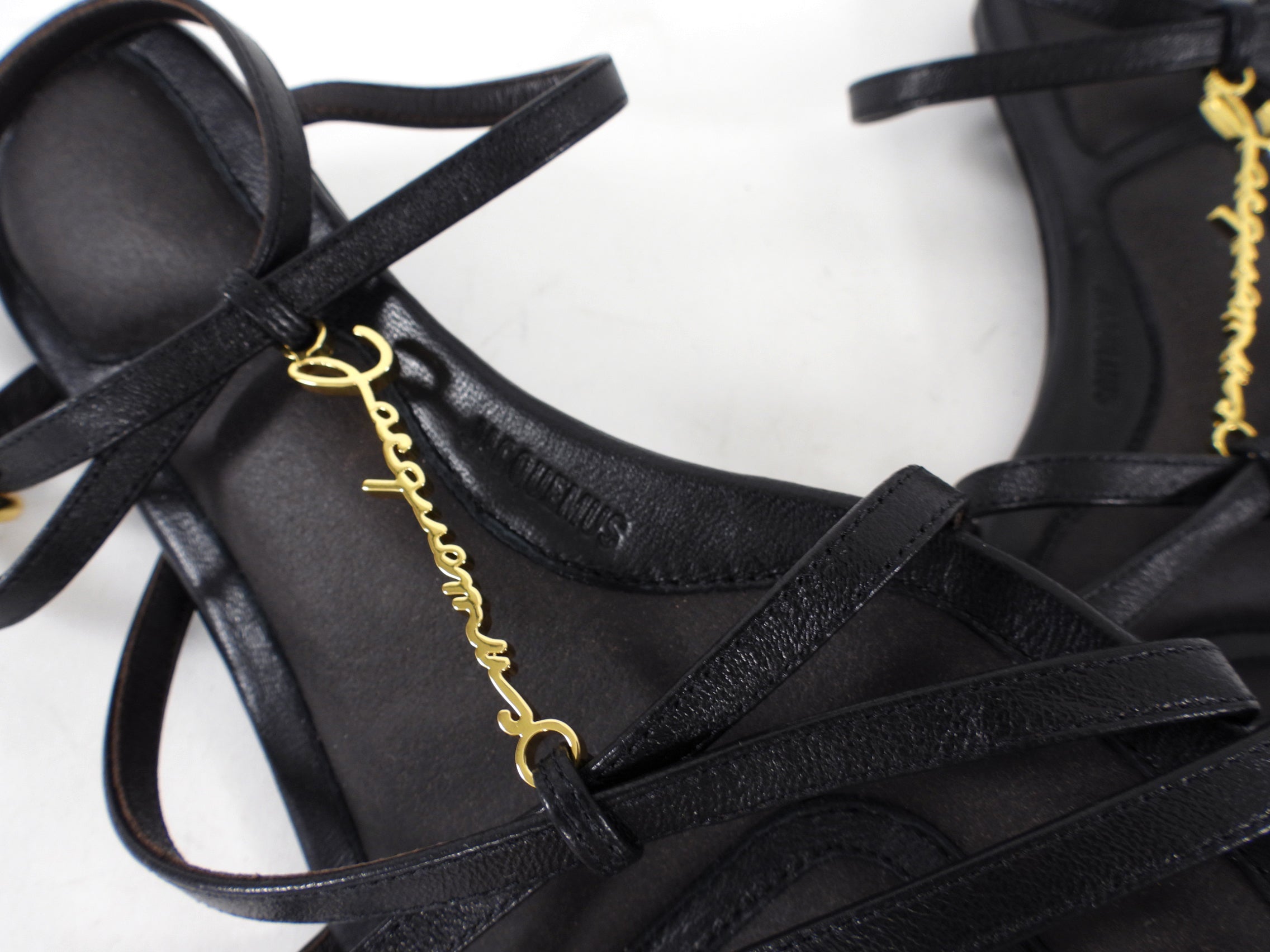 Jacquemus Black Leather Flat Pralu Logo Sandals - 37