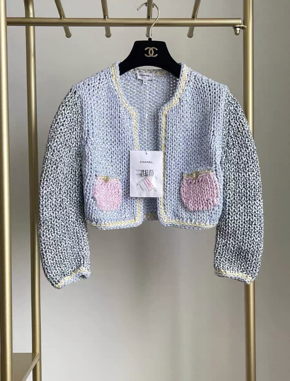 Chanel 23ss igan fr34 with tag