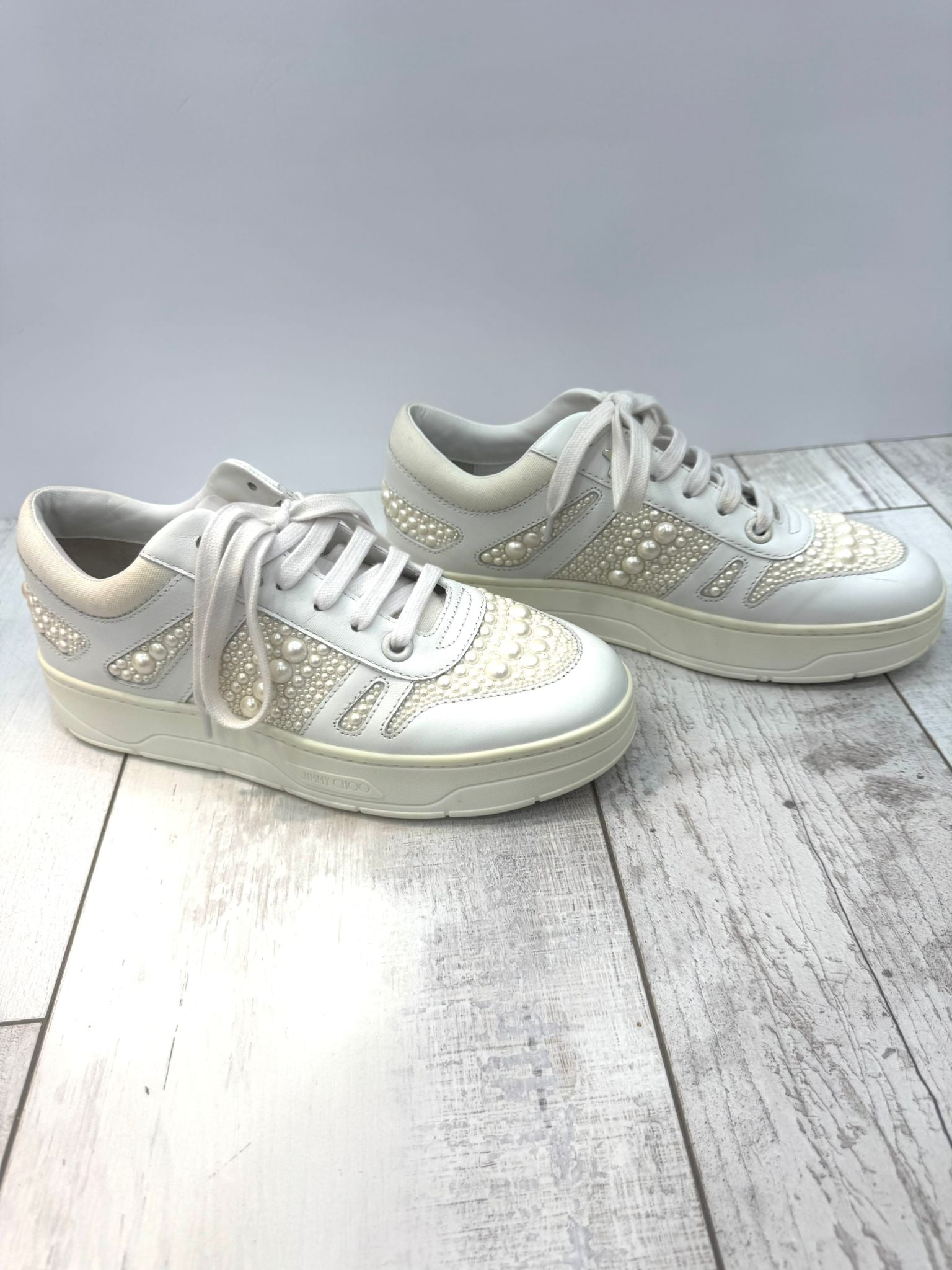 JIMMY CHOO HAWAII F LOW TOP CALFSKIN LEATHER TRAINERS