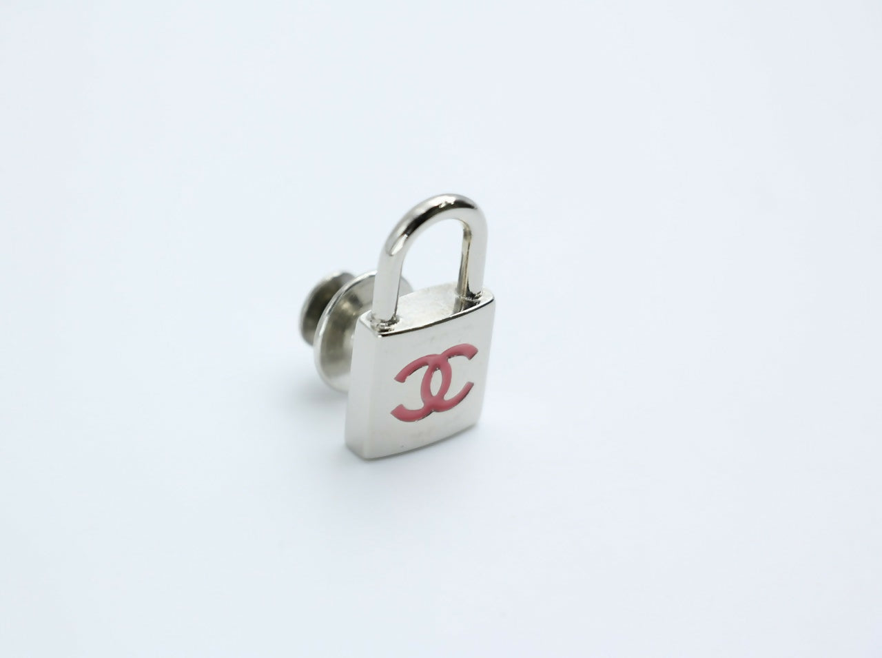 Chanel Vintage 07P Metal Silver and Lock Brooch